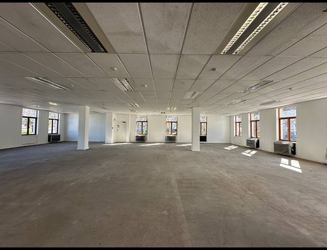 684M² OFFICE TO LET IN SANDTON CENTRAL